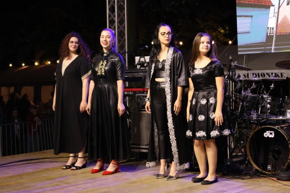 (FOTOGALERIJA) Održana tradicionalna smotra folklora „Oj Sibinju lipo selo naše“