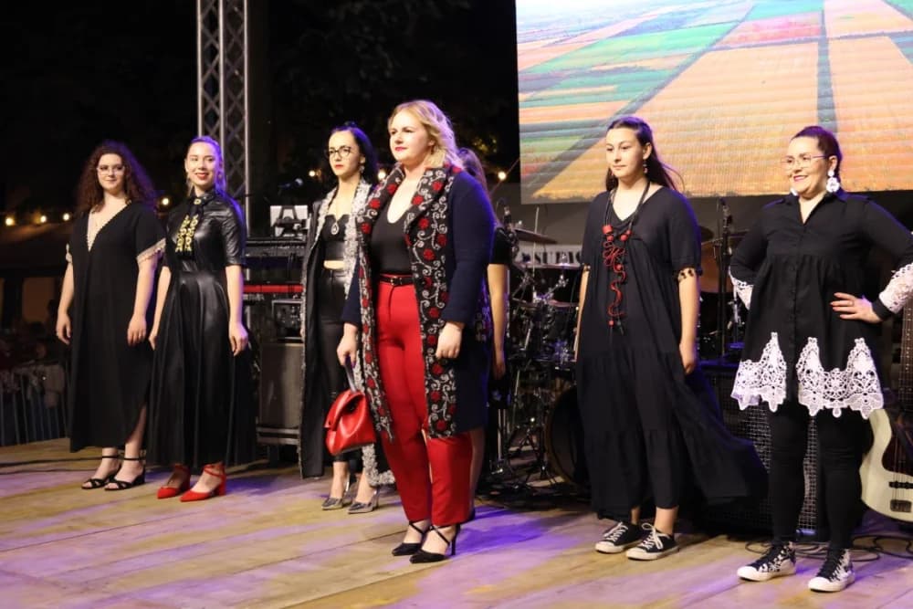 (FOTOGALERIJA) Održana tradicionalna smotra folklora „Oj Sibinju lipo selo naše“