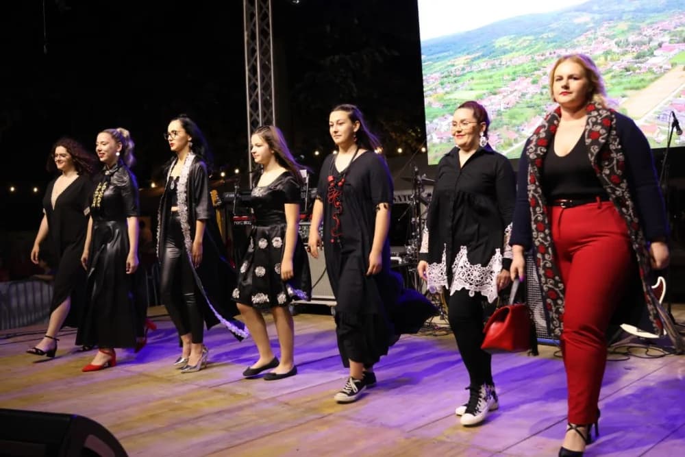 (FOTOGALERIJA) Održana tradicionalna smotra folklora „Oj Sibinju lipo selo naše“