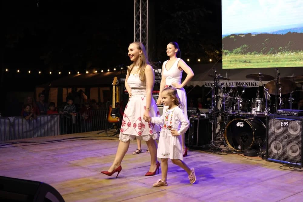 (FOTOGALERIJA) Održana tradicionalna smotra folklora „Oj Sibinju lipo selo naše“