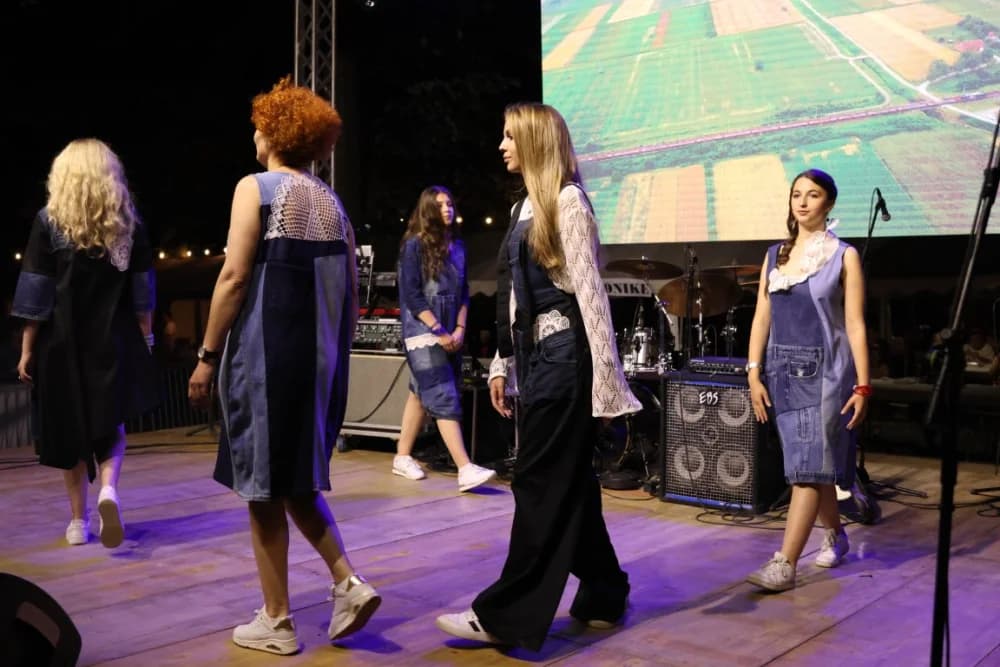 (FOTOGALERIJA) Održana tradicionalna smotra folklora „Oj Sibinju lipo selo naše“