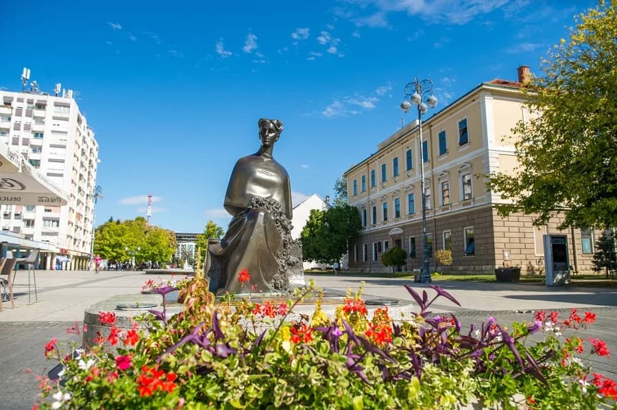 Natječaj Turističke zajednice područja „Slavonski Brod-Posavina“ za izbor najljepšeg balkona i potkućnice