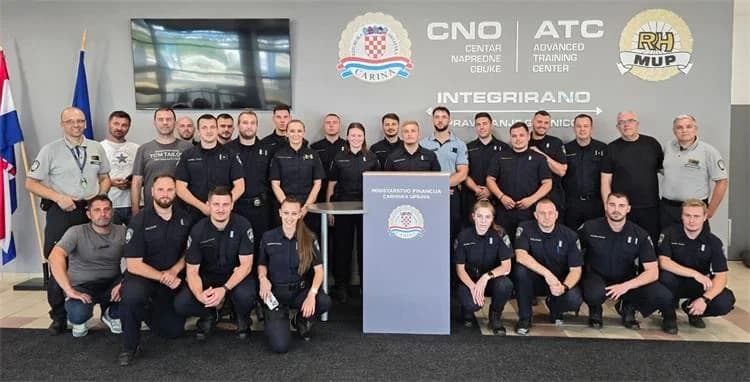 Brodsko-posavski policajci kroz osam tjedana uspješno završili 120. tečaj granične policije