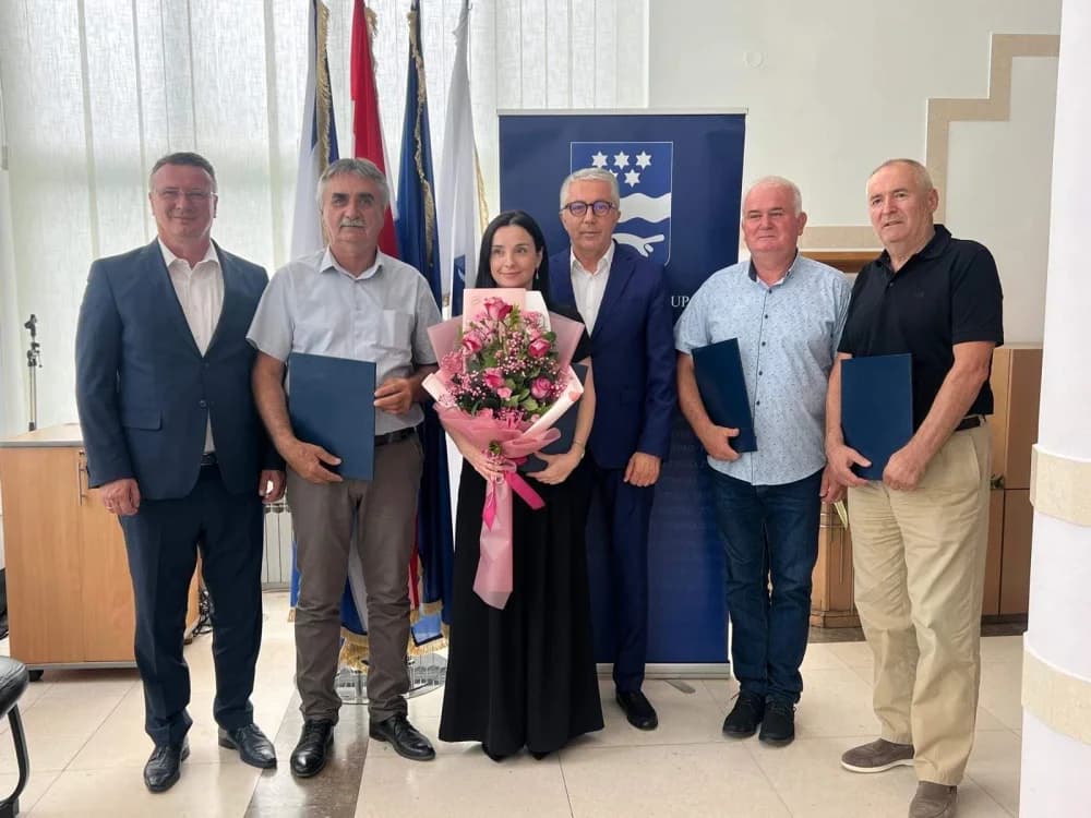 Brodsko-posavska županija dodijelila je zahvalnice za uspješnu borbu protiv svinjske kuge
