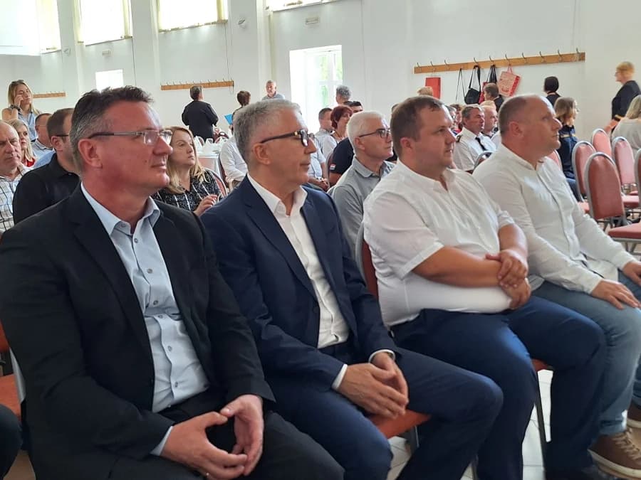 NAJAVLJEN KONCERT: Večeras Prljavo kazalište povodom dana Općine