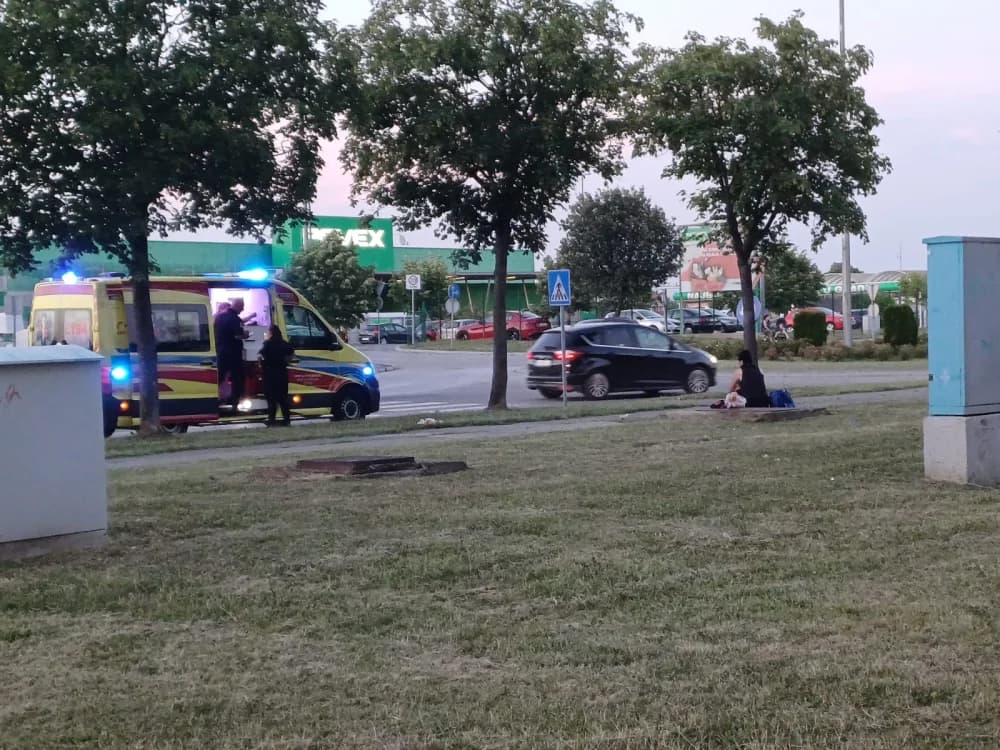 HITNA NA TERENU: Ozlijeđen muškarac u centru Sl. Broda