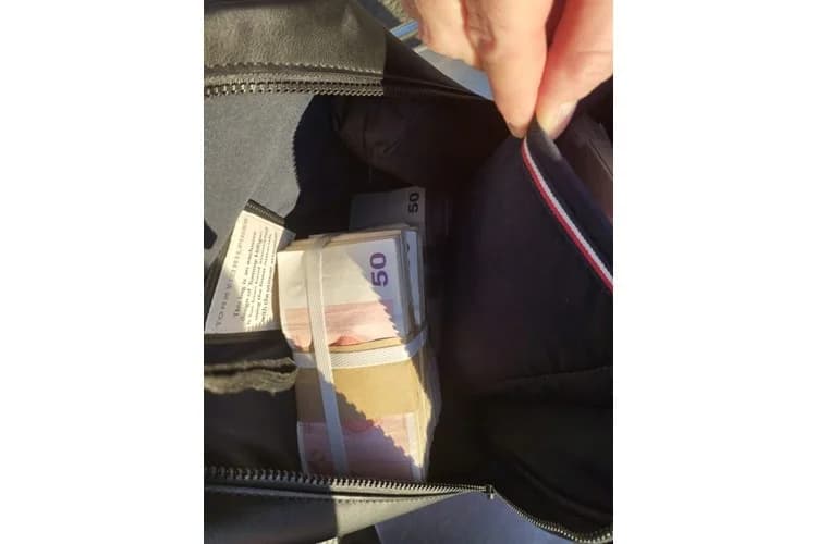 Carinici na graničnom prelazu Stara Gradiška na visini zadatka