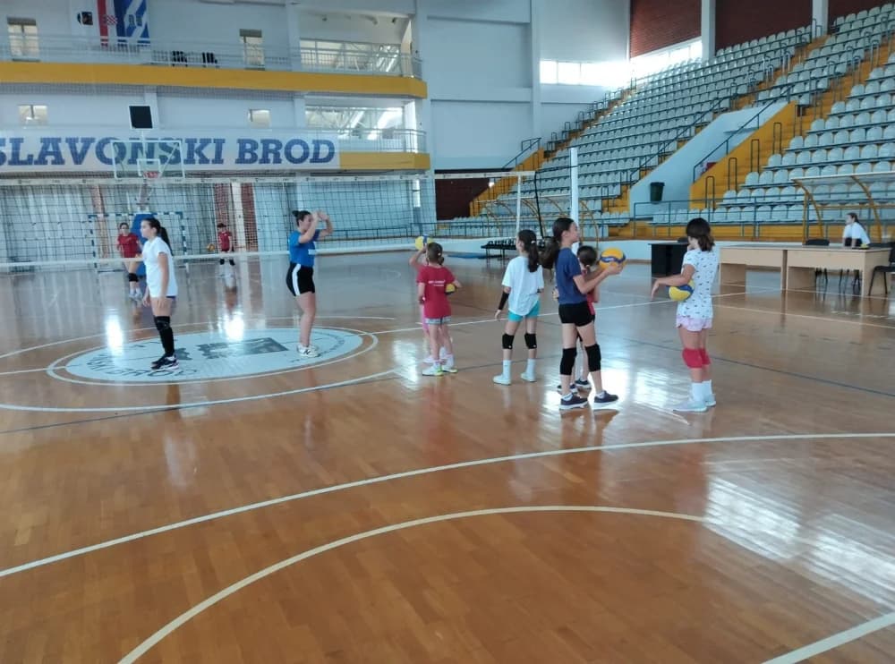 MLADI BROĐANI UŽIVAJU: U tijeku je ljetni program ,,Ljeto u Broduʼʼ