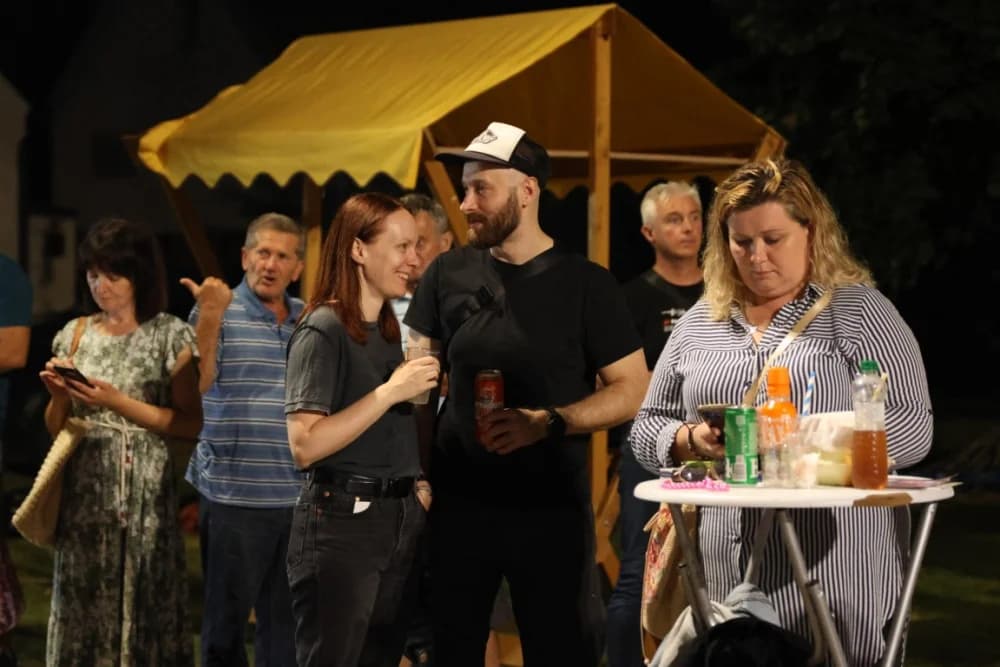 (FOTOGALERIJA) Uz nastup „Energy banda“ i „Slavonskih lola“ održana završna večer Gastro večeri u Batrini