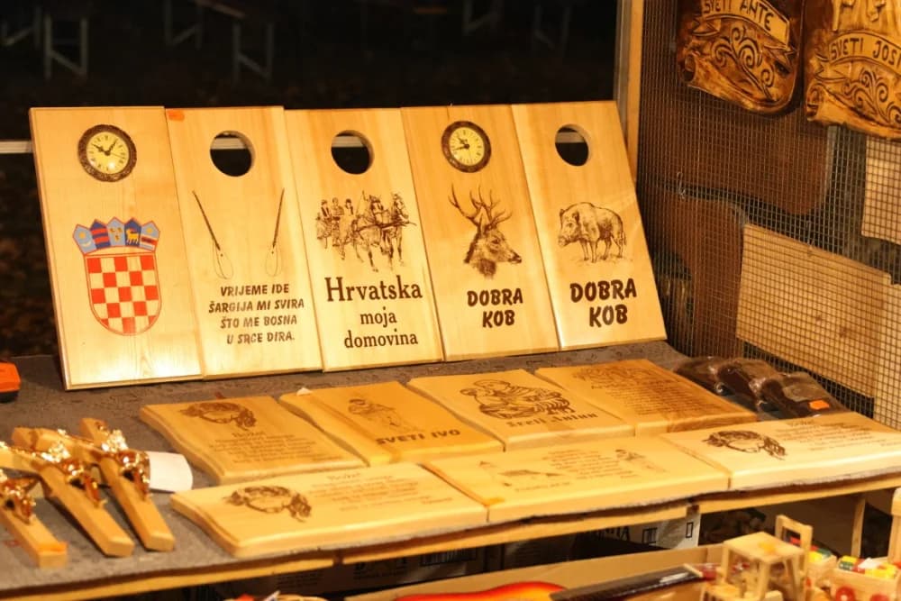 (FOTOGALERIJA) Uz nastup „Energy banda“ i „Slavonskih lola“ održana završna večer Gastro večeri u Batrini