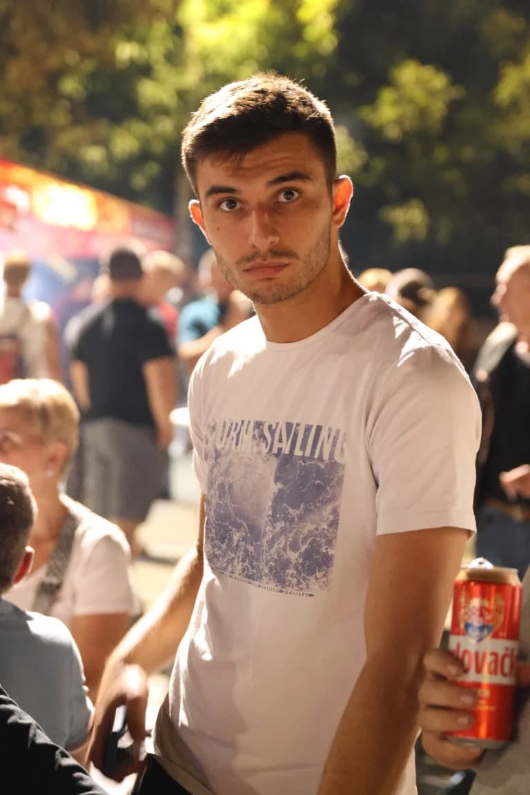 (FOTOGALERIJA) Uz nastup „Energy banda“ i „Slavonskih lola“ održana završna večer Gastro večeri u Batrini
