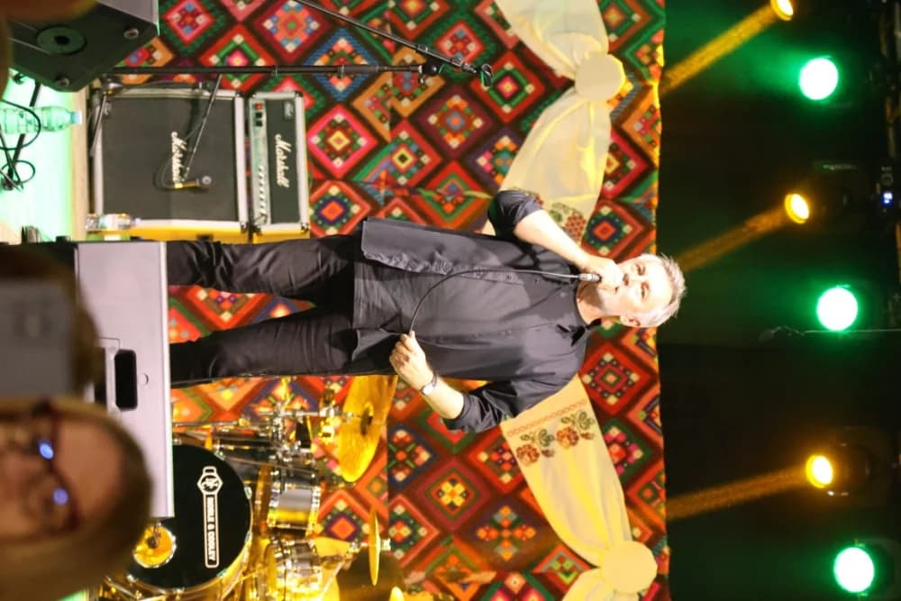 Odvoračka večer privukla brojne posjetitelje na kojoj je nastupili KUD-ovi, Branko Polić, Miroslav Škoro i Valentino band iz Požege