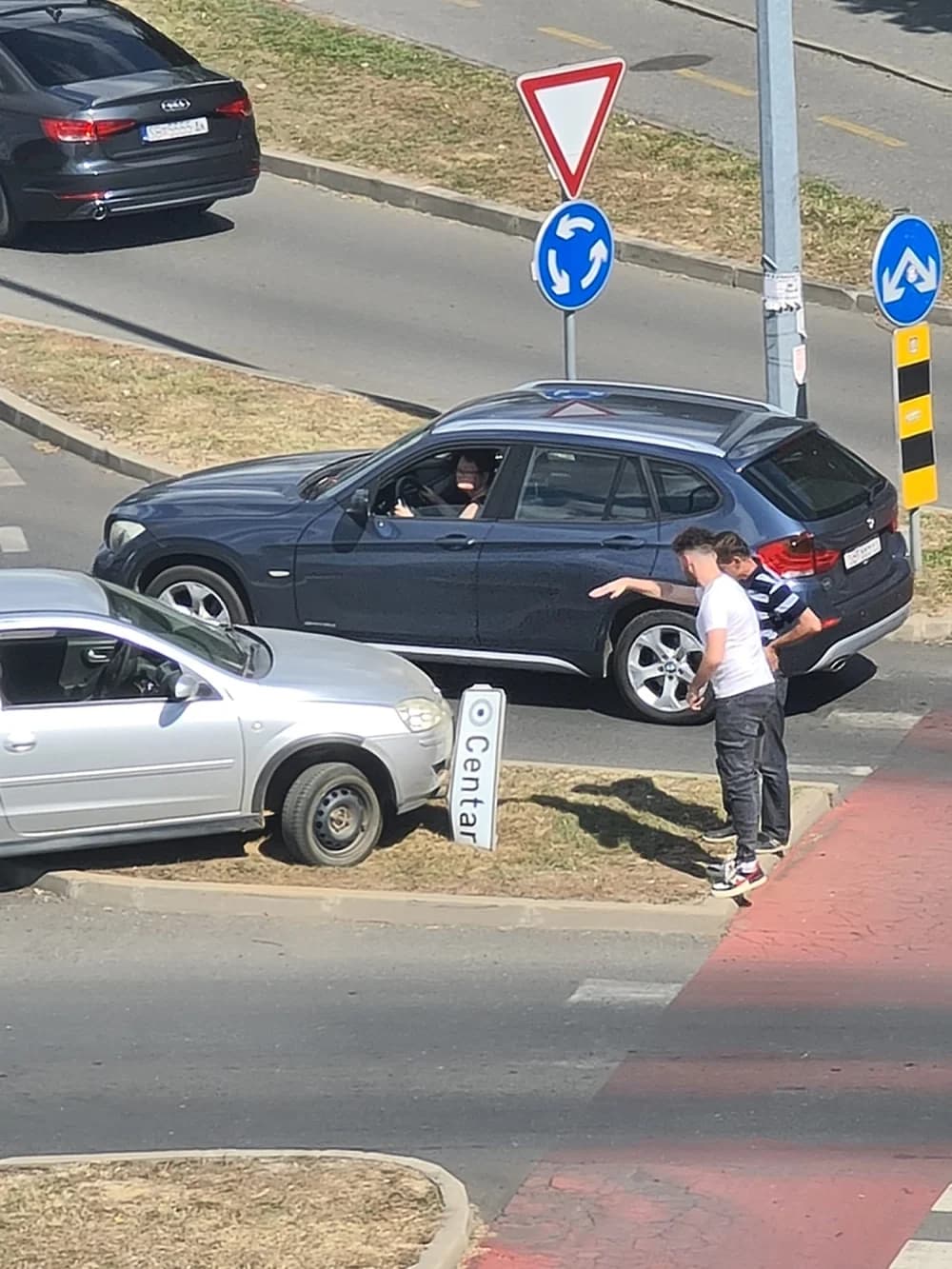 Vozač s 2,69 promila alkohola u organizmu prouzrokovao prometnu nesreću