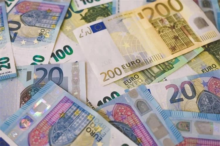 Mislila da komunicira s članom svoje obitelji te uplatila novac