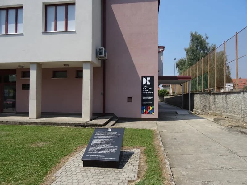 NOVOGRADIŠKA ZELENA SIESTA – Prikupljanje snage za gradski šušur i besane vruće noći u kolovozu