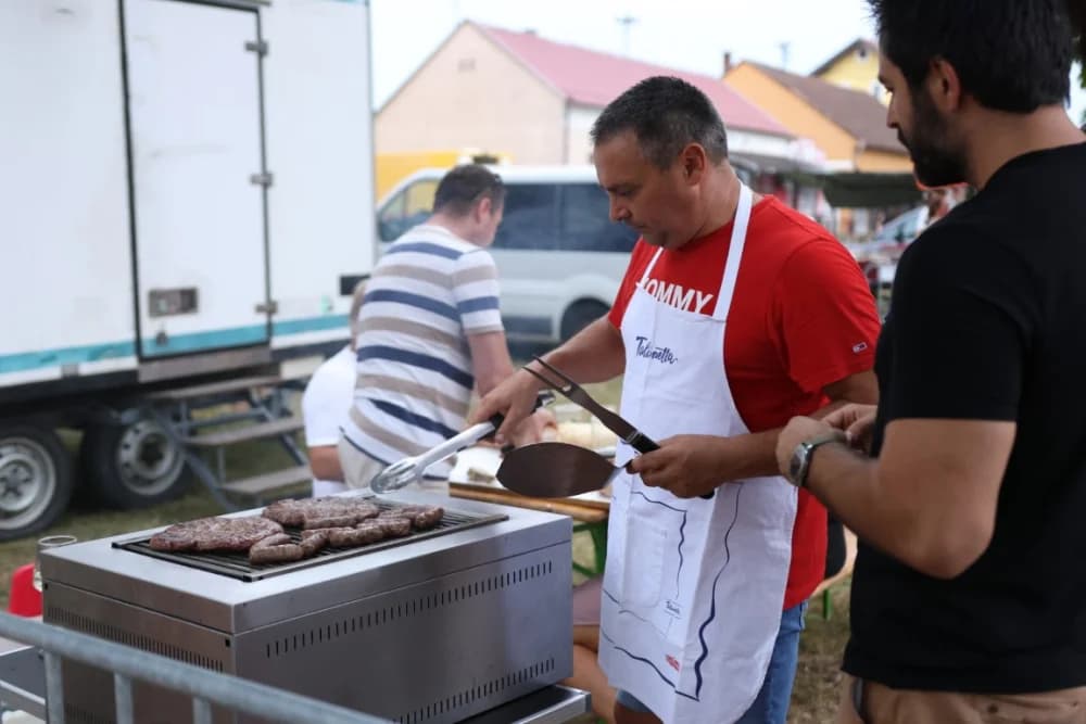 Najbolji čobanac skuhao Mladen Stipetić iz Brodskog Stupnika, drugi je bio Nikola Tomašević, a treći Josip Jurčić