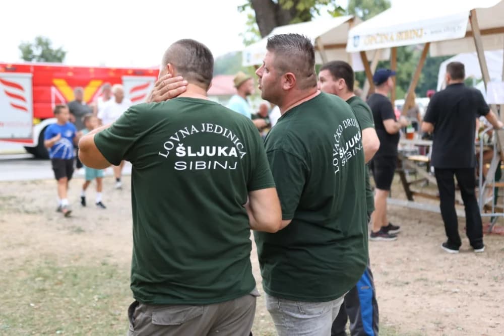 Najbolji čobanac skuhao Mladen Stipetić iz Brodskog Stupnika, drugi je bio Nikola Tomašević, a treći Josip Jurčić