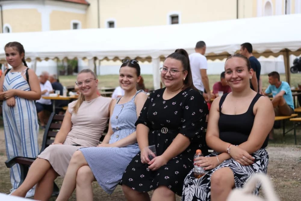 Najbolji čobanac skuhao Mladen Stipetić iz Brodskog Stupnika, drugi je bio Nikola Tomašević, a treći Josip Jurčić