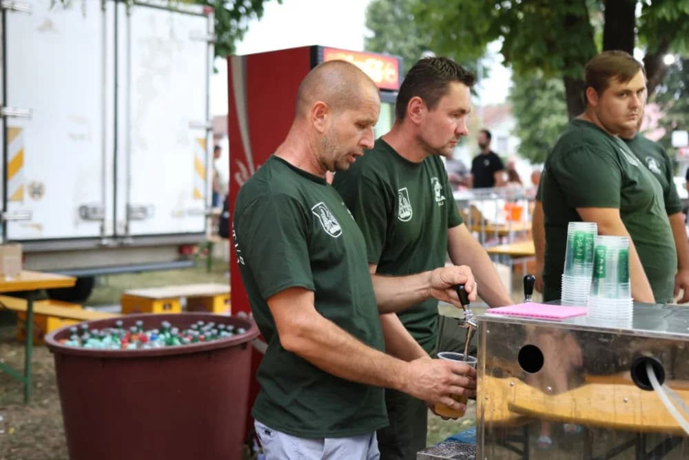 Najbolji čobanac skuhao Mladen Stipetić iz Brodskog Stupnika, drugi je bio Nikola Tomašević, a treći Josip Jurčić