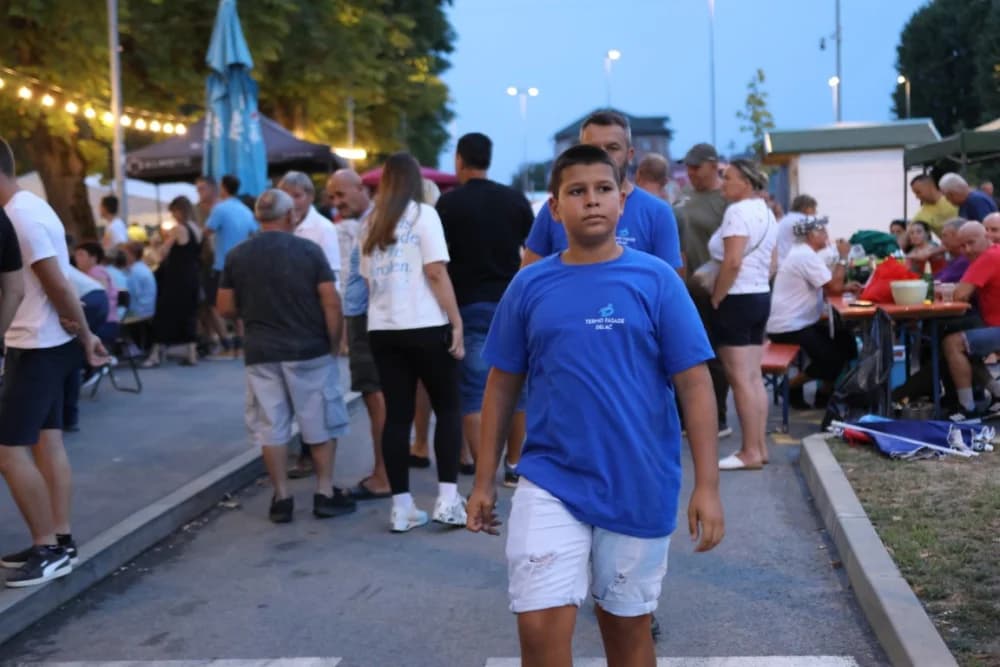 Najbolji čobanac skuhao Mladen Stipetić iz Brodskog Stupnika, drugi je bio Nikola Tomašević, a treći Josip Jurčić