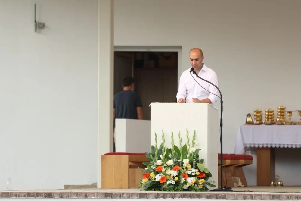 HODOČAŠĆE U VOĆIN: Euharistijskim slvljem i zavjetnom procesijom proslavljena Nebeska Majka