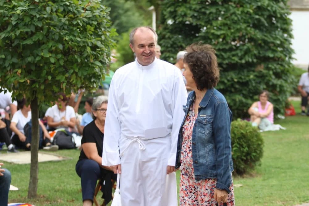 HODOČAŠĆE U VOĆIN: Euharistijskim slvljem i zavjetnom procesijom proslavljena Nebeska Majka