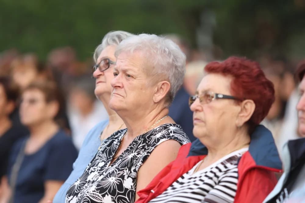 HODOČAŠĆE U VOĆIN: Euharistijskim slvljem i zavjetnom procesijom proslavljena Nebeska Majka
