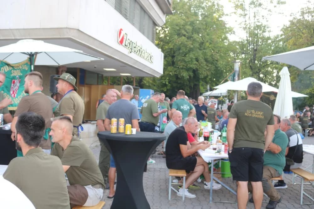 Lovci Starog Topolja skuhali najbolji lovački čobanac ispred ekipa iz Velike Kopanice i Starog Petrovog Sela