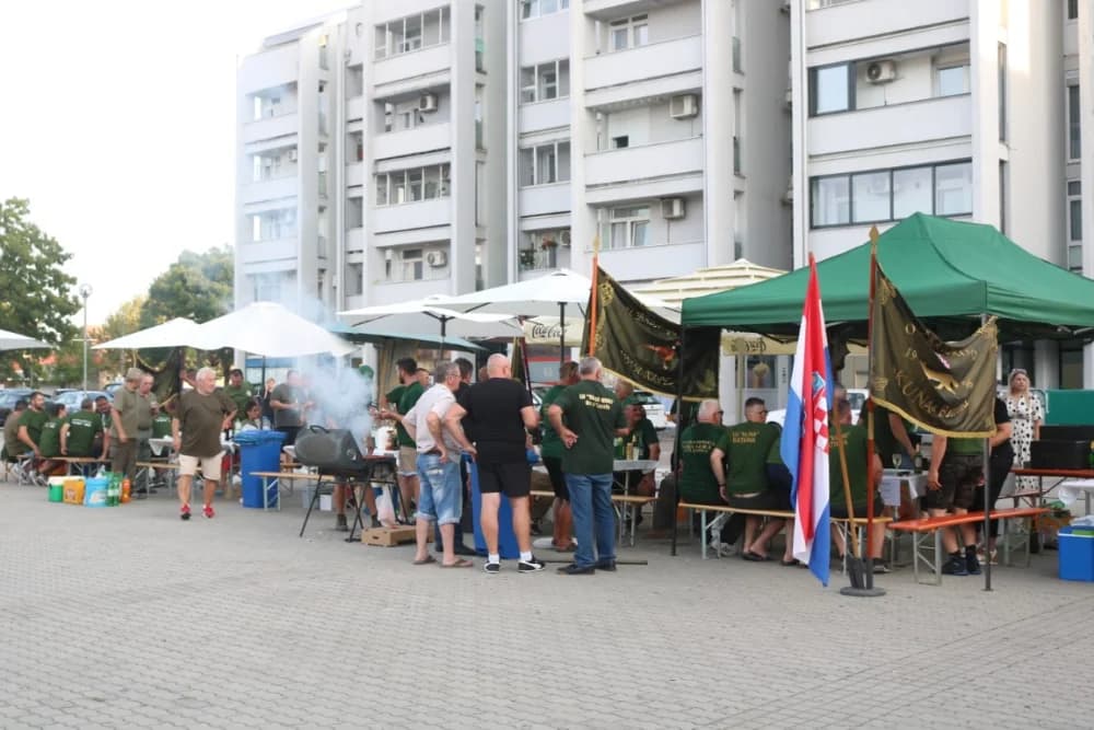 Lovci Starog Topolja skuhali najbolji lovački čobanac ispred ekipa iz Velike Kopanice i Starog Petrovog Sela