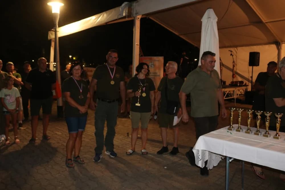Lovci Starog Topolja skuhali najbolji lovački čobanac ispred ekipa iz Velike Kopanice i Starog Petrovog Sela
