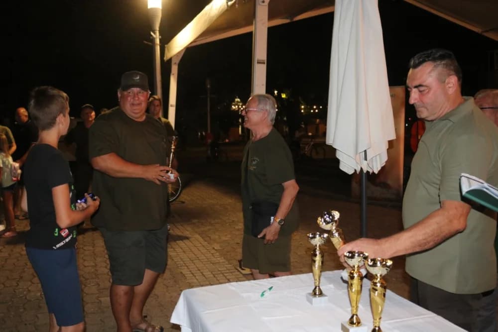 Lovci Starog Topolja skuhali najbolji lovački čobanac ispred ekipa iz Velike Kopanice i Starog Petrovog Sela