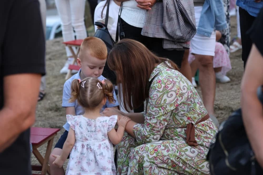 (VELIKA FOTOGALERIJA) Mnoštvo vjernika proslavilo Gospu od suza u Pleternici: „Suze Marijine su svete, a svaka prolivena suza je molitva i vapaj“