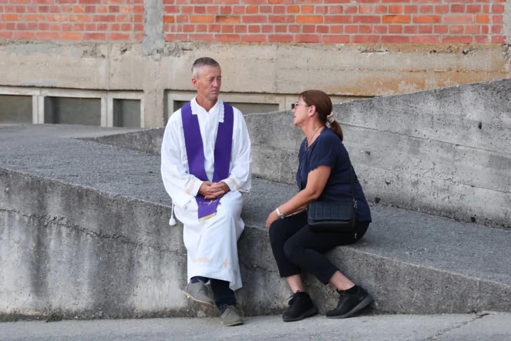 (VELIKA FOTOGALERIJA) Mnoštvo vjernika proslavilo Gospu od suza u Pleternici: „Suze Marijine su svete, a svaka prolivena suza je molitva i vapaj“
