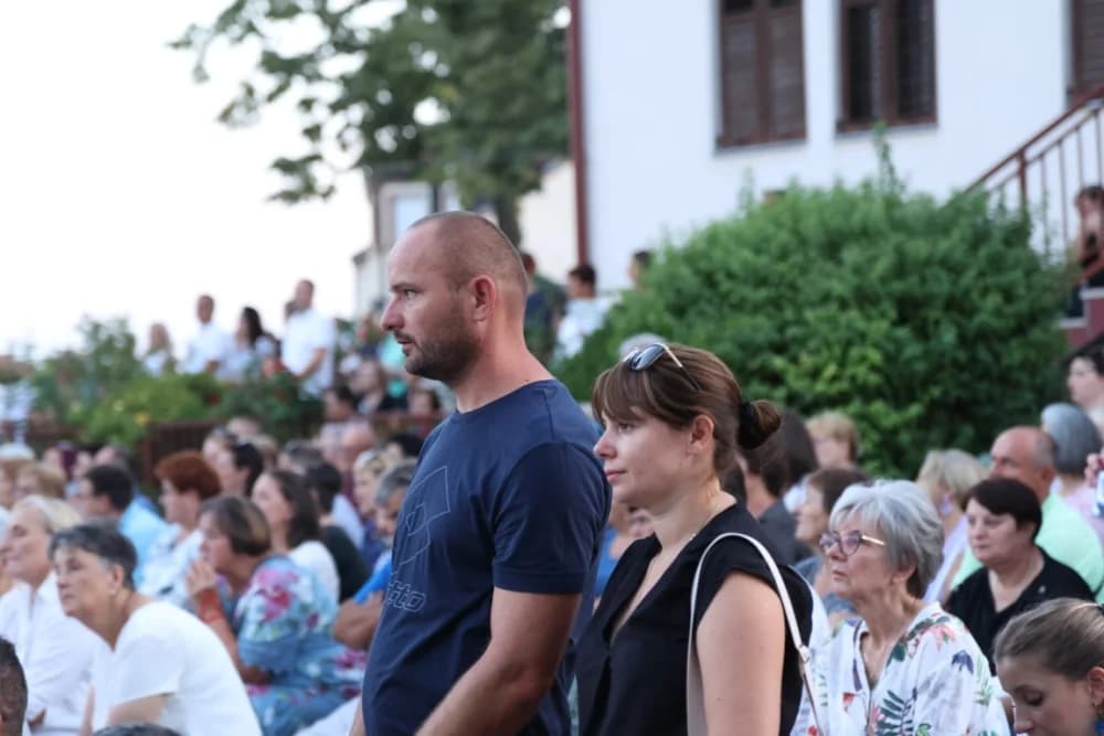 (VELIKA FOTOGALERIJA) Mnoštvo vjernika proslavilo Gospu od suza u Pleternici: „Suze Marijine su svete, a svaka prolivena suza je molitva i vapaj“