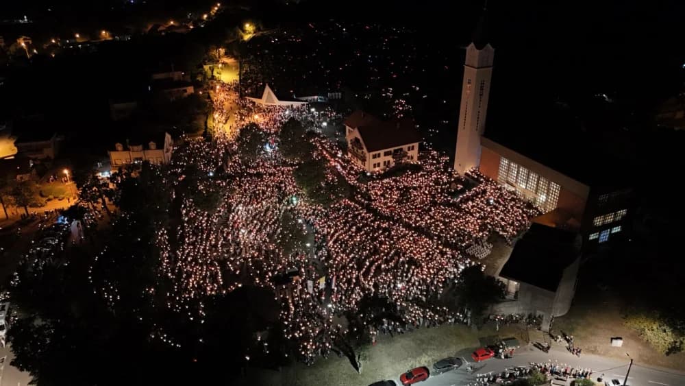 (VELIKA FOTOGALERIJA) Mnoštvo vjernika proslavilo Gospu od suza u Pleternici: „Suze Marijine su svete, a svaka prolivena suza je molitva i vapaj“