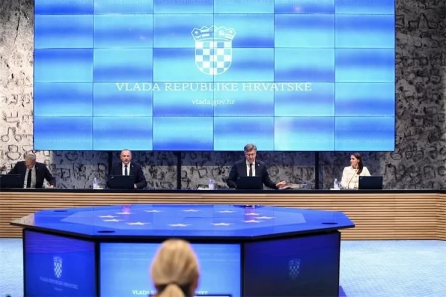 Plenković predstavio novi paket mjera: Skuplji struja i plin, potpore za umirovljenike i još štošta
