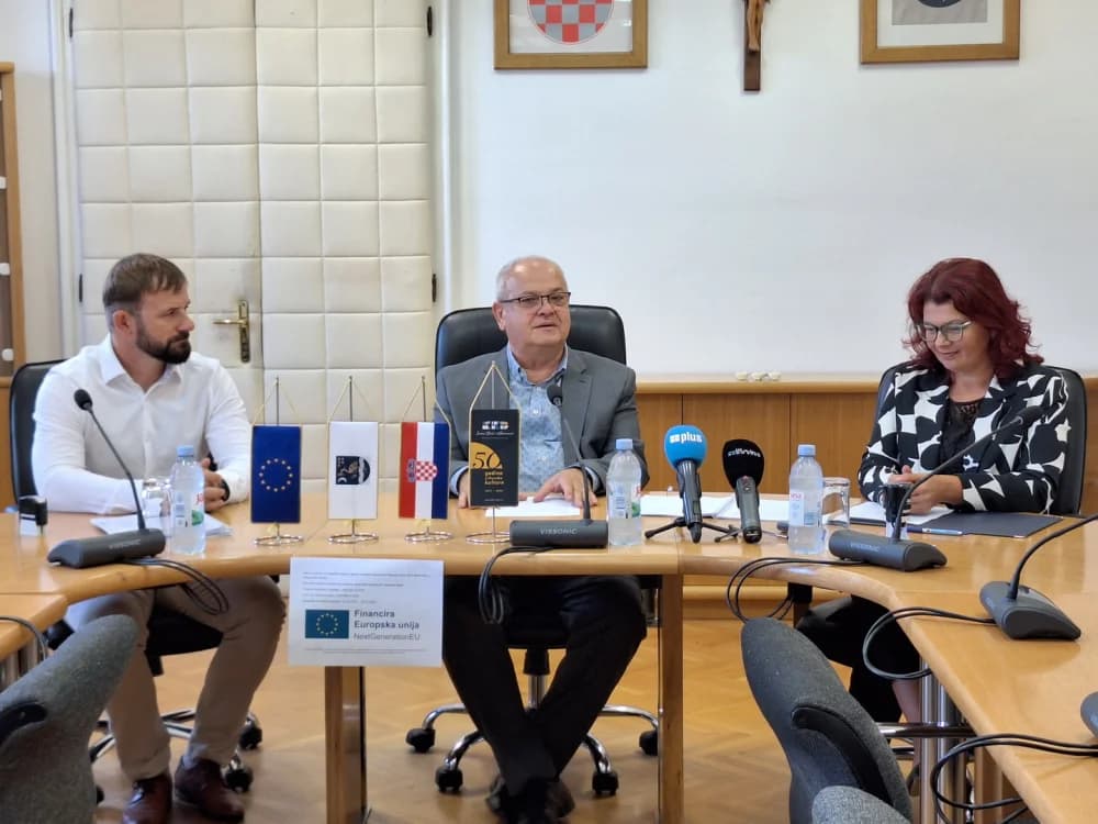 Ide se u obnovu Koncertne dvorane: Ravnateljica danas potpisala ugovor