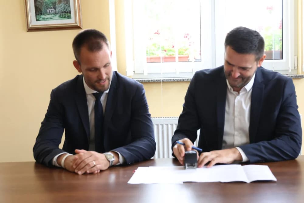 Plenkovićev ministar donio 50 tis. eura u Sibinj: ʼTrudimo se da mještani budu sigurnijiʼ