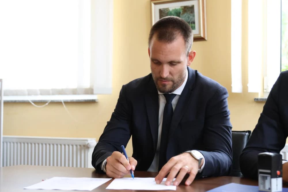 Plenkovićev ministar donio 50 tis. eura u Sibinj: ʼTrudimo se da mještani budu sigurnijiʼ