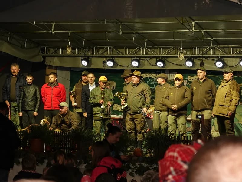 STUPNIČKA BERBA GROŽĐA – Bez običaja gaženja grožđa, ali uz zdravlje i prepoznatljivo gostoprimstvo domaćina