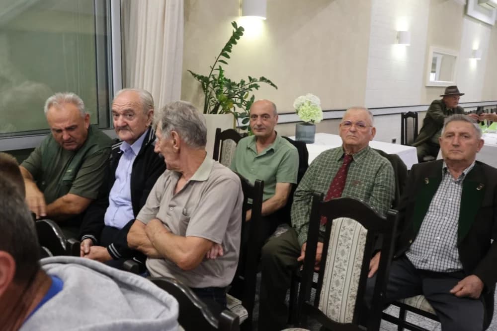 Uz stoljeće Lovačke udruge Šljuka plakete za 50 godina staža primili Mato Božić, Ognjen Krajačić, Mladen Kovačić,  Slobodan Pintarić i Vladimir Sremac