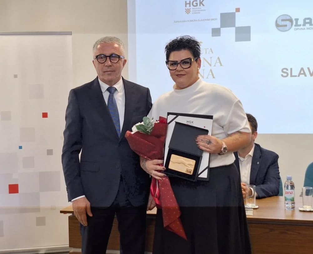 Najuspješnijim tvrtkama u Brodsko-posavskoj županiji dodijeljena priznanja Plaketa Zlatna kuna 2024.