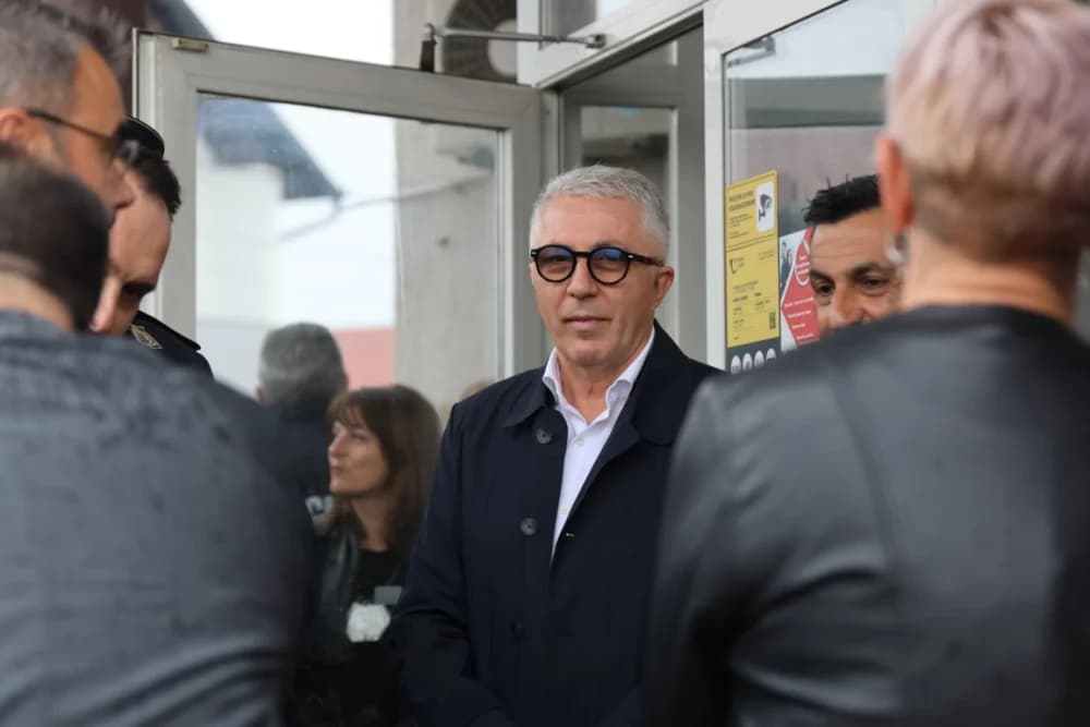 Uz Dan policije položeni vijenci i položene svijeće kod Spomen obilježja u Ruščici
