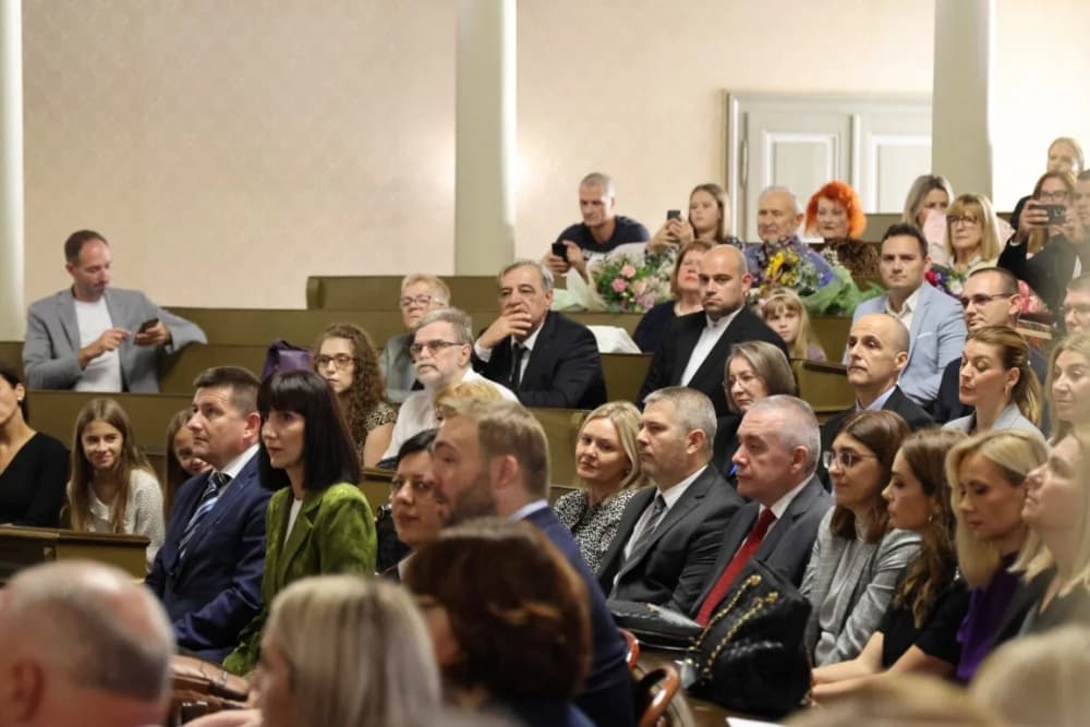 Svečano prisegnuli Vedran Pavelić, Silvija Sajfert i Damir Ronko, novoimenovani suci Županijskog suda u Slavonskom Brodu