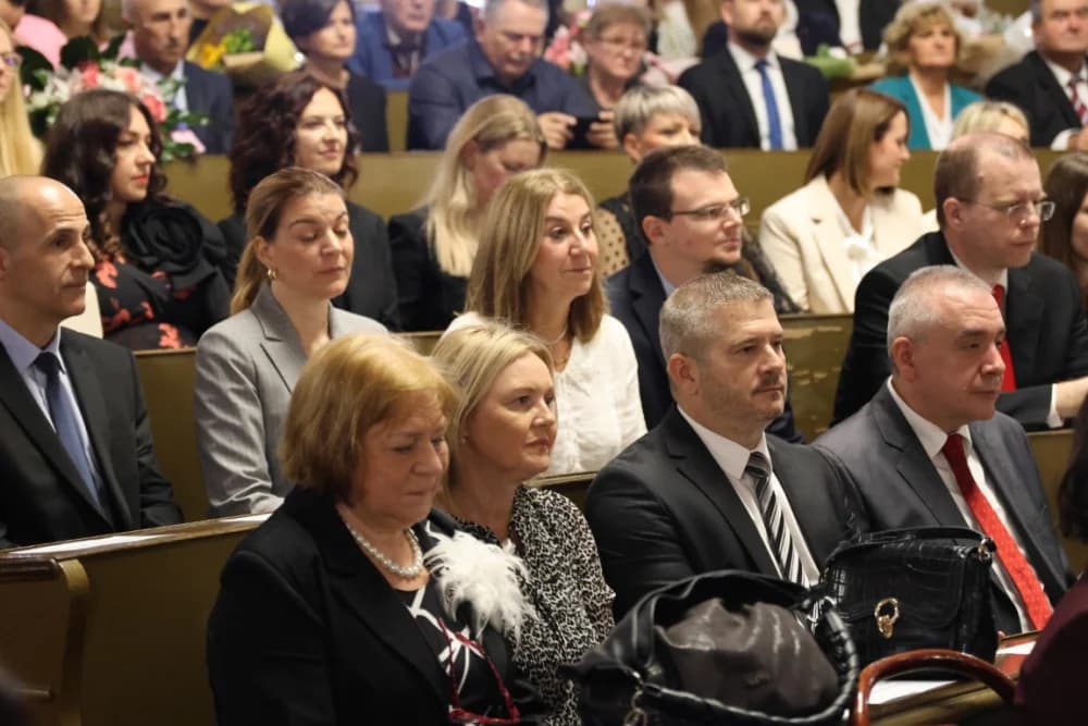 Svečano prisegnuli Vedran Pavelić, Silvija Sajfert i Damir Ronko, novoimenovani suci Županijskog suda u Slavonskom Brodu