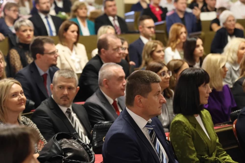 Svečano prisegnuli Vedran Pavelić, Silvija Sajfert i Damir Ronko, novoimenovani suci Županijskog suda u Slavonskom Brodu