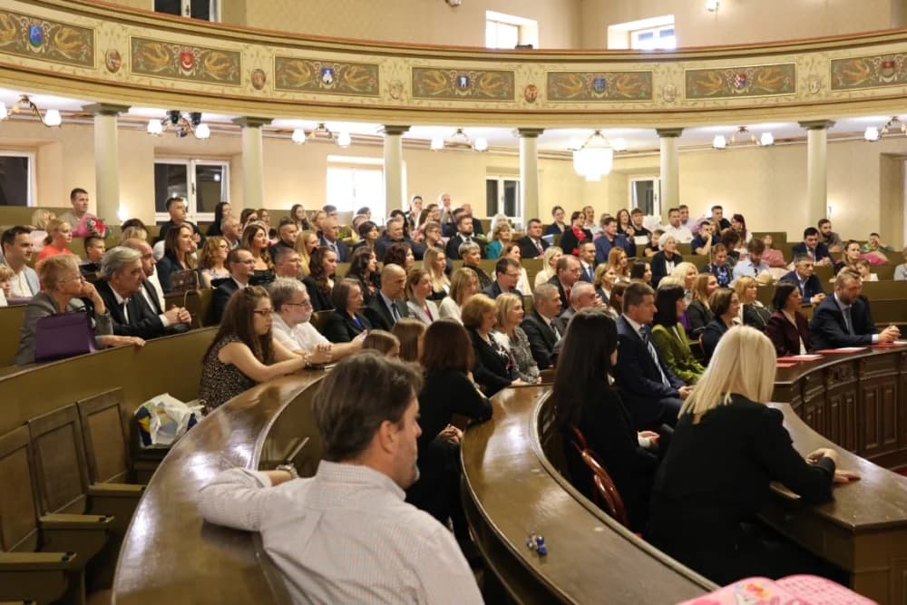 Svečano prisegnuli Vedran Pavelić, Silvija Sajfert i Damir Ronko, novoimenovani suci Županijskog suda u Slavonskom Brodu