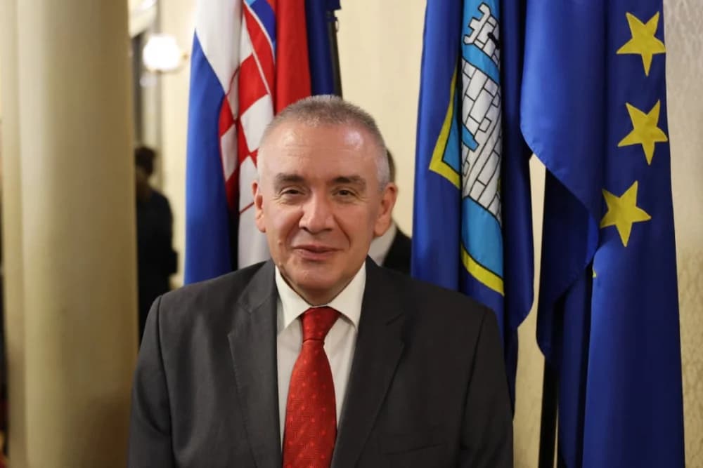 Svečano prisegnuli Vedran Pavelić, Silvija Sajfert i Damir Ronko, novoimenovani suci Županijskog suda u Slavonskom Brodu