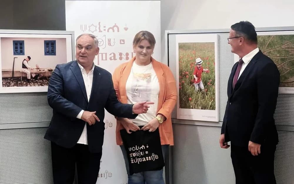 VOLIM SVOJU ŽUPANIJU: Župan Marušić na prisustvovao otvorenju izložbe fotografija u Splitu
