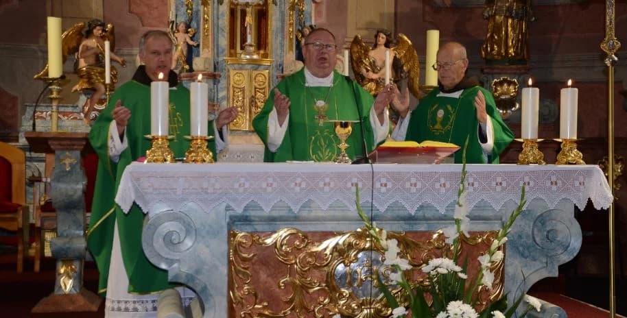 Biskup Semren pohodio franjevce u Slavonskom Brodu